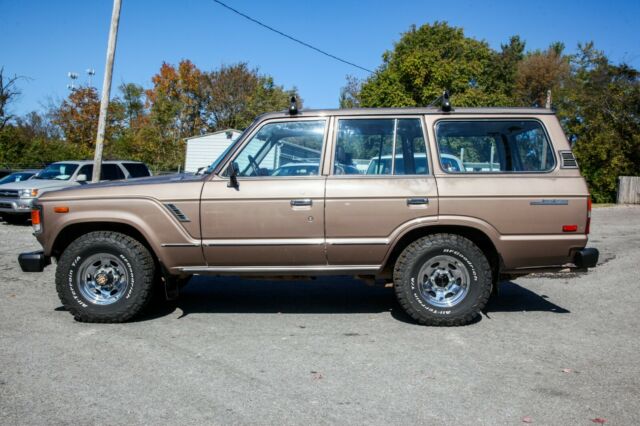 1986 Toyota Land Cruiser FJ60 - photo 3
