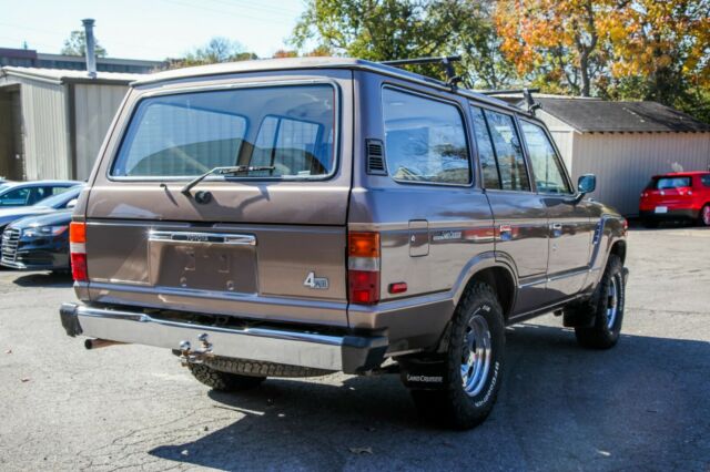 1986 Toyota Land Cruiser FJ60 - photo 5