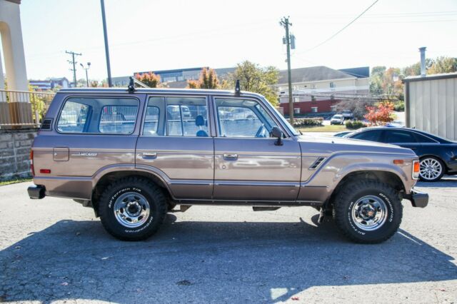 1986 Toyota Land Cruiser FJ60 - photo 7