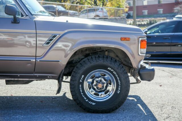 1986 Toyota Land Cruiser FJ60 - photo 8