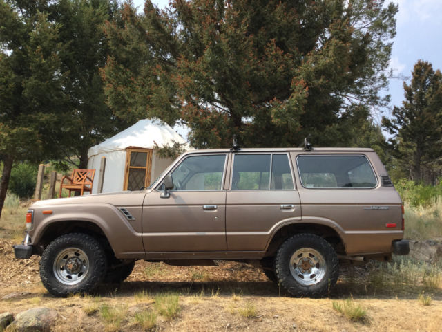 1986 Toyota FJ60 Land Cruiser Sport Utility 4-Door 4x4 1986 Toyota Land Cruiser Base Sport Utility 4-Door