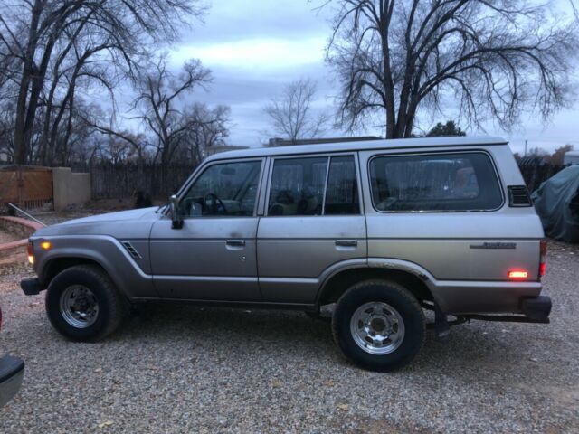 1986 TOYOTA LAND CRUISER FJ60 4-WHEEL DRIVE VERY NICE!! - NO RESERVE!! 1986 Toyota Land Cruiser TOYOTA LAND CRUISER FJ60 4-WHEEL DRIVE