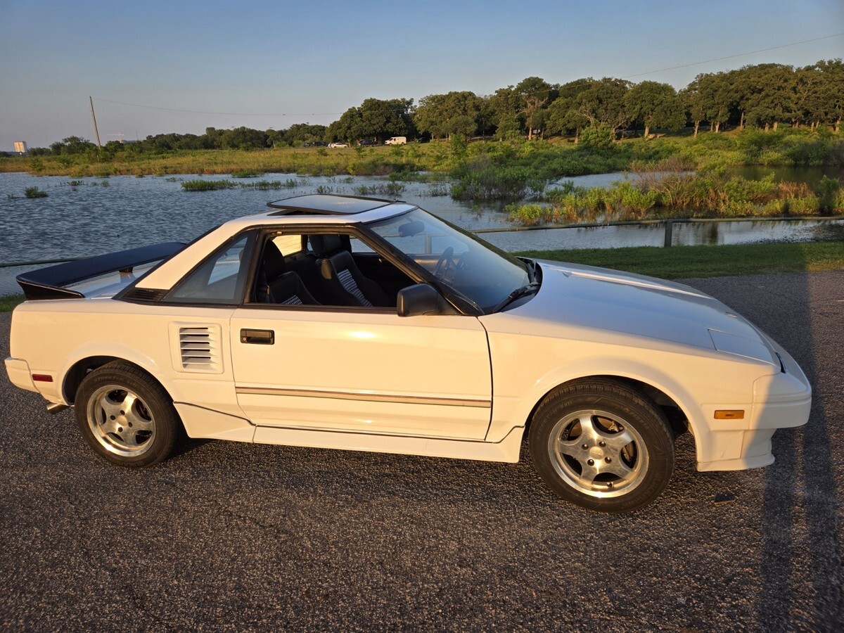 1986 Toyota MR2 - photo 5