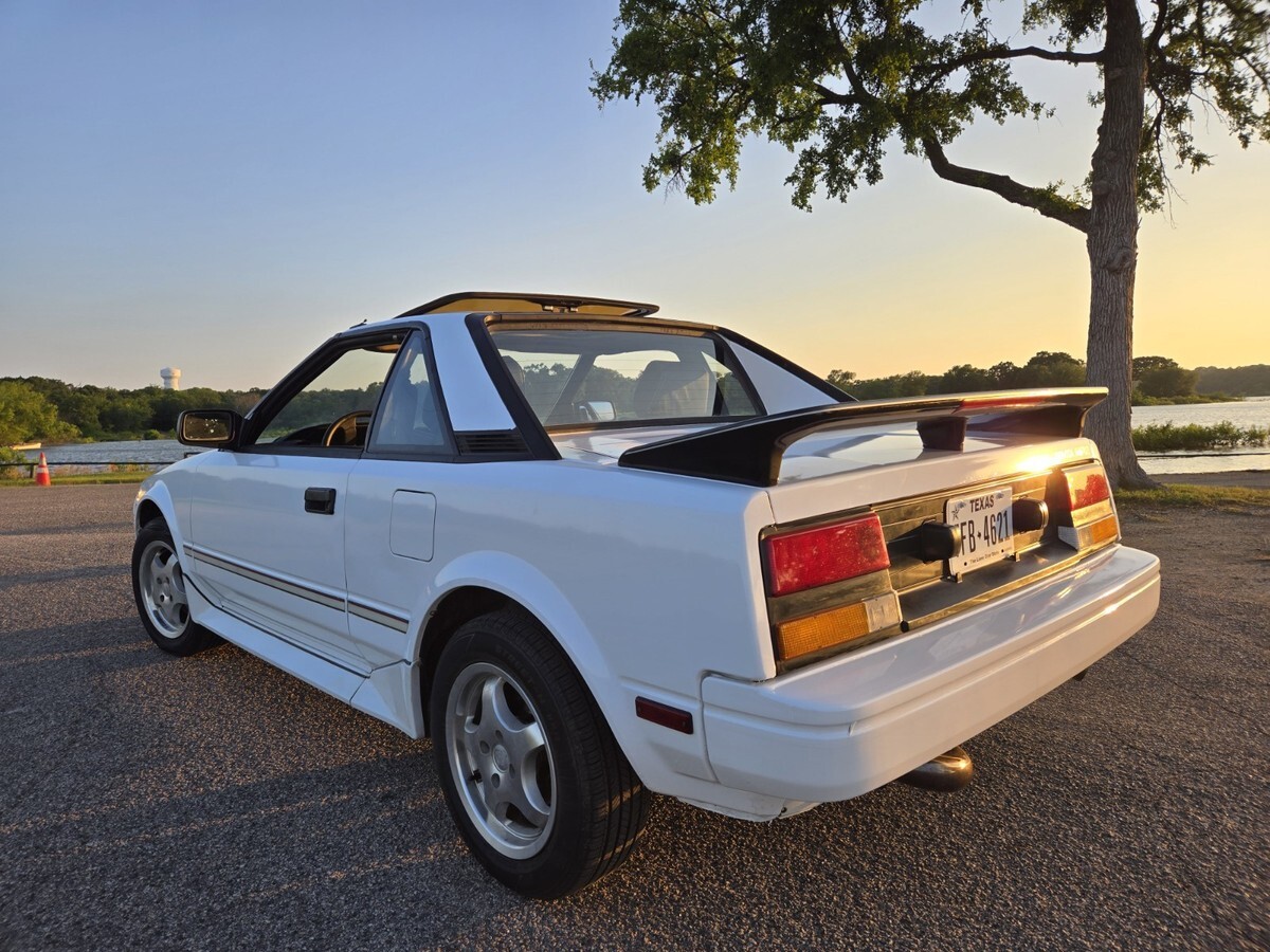 1986 Toyota MR2 - photo 9
