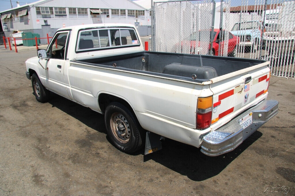 1986 Toyota Pickup - photo 4