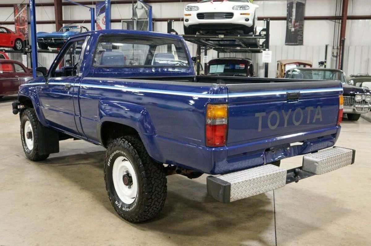 1986 Toyota Pickup - photo 3