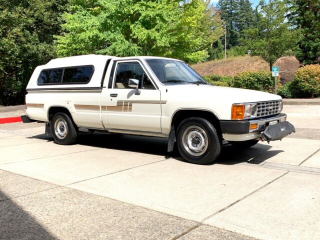 1986 Toyota Pickup Deluxe - photo 11