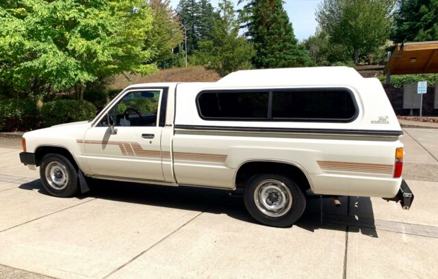 1986 Toyota Pickup Deluxe - photo 3