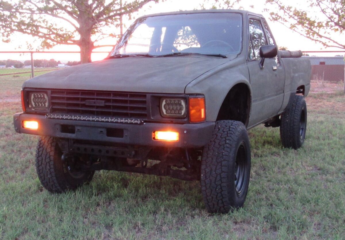 1986 Toyota Pickup XTRACAB RN66 SR5 - photo 4