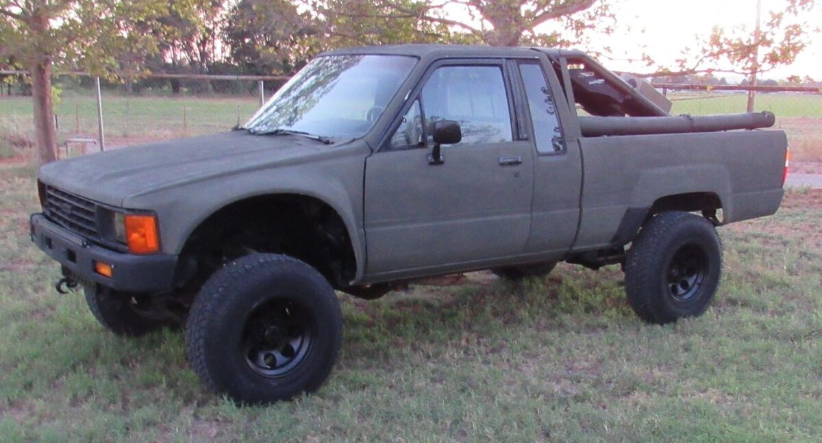 1986 Toyota Pickup XTRACAB RN66 SR5 - photo 5