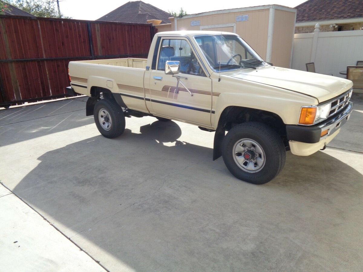 1986 Toyota Tacoma - photo 3