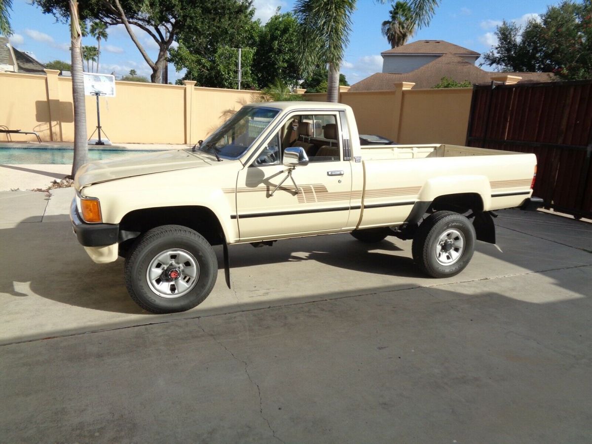 1986 Toyota Tacoma - photo 5