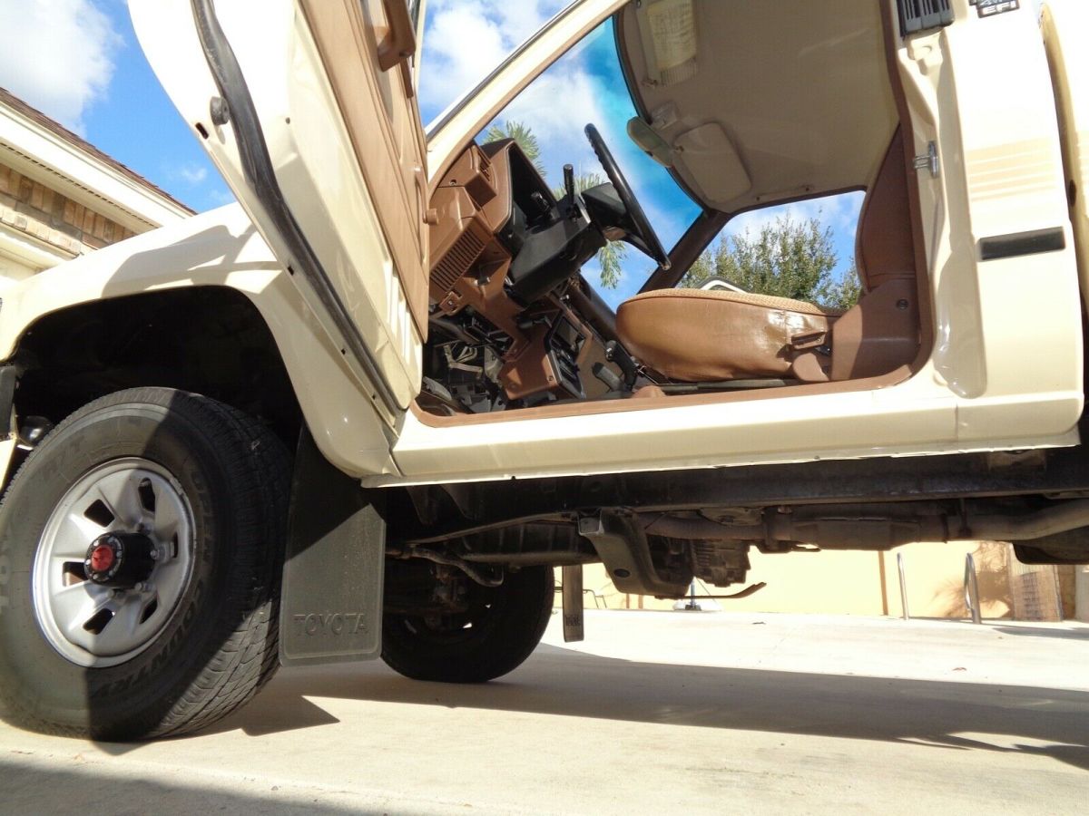 1986 Toyota Tacoma - photo 7