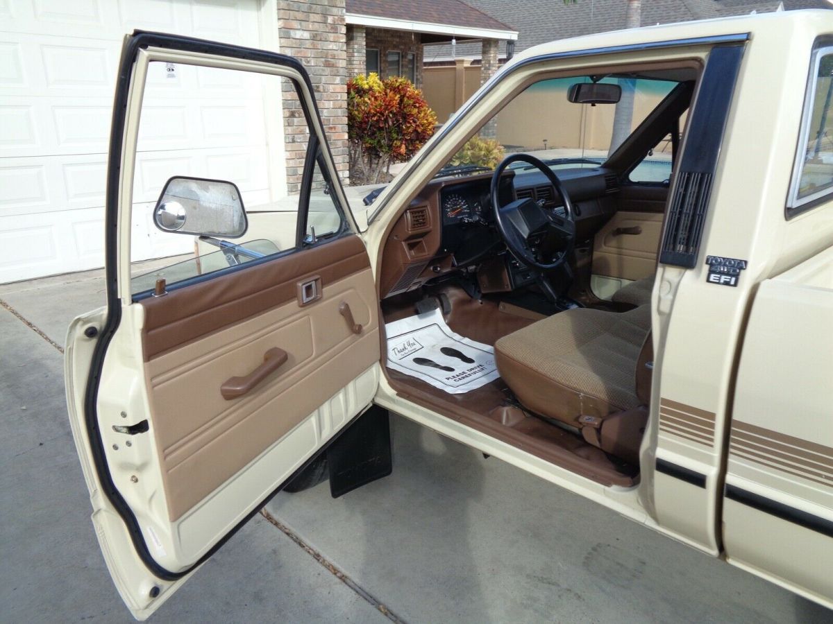 1986 Toyota Tacoma - photo 9