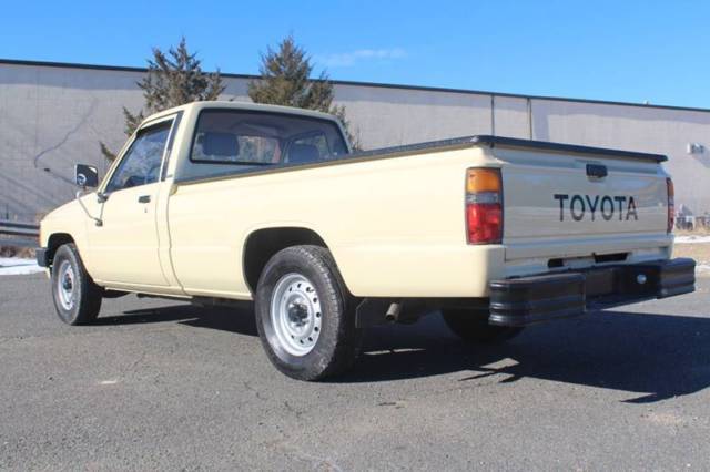 1986 Toyota Pickup Base 2dr Standard Cab LB - photo 4