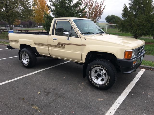1986 Toyota Pickup Deluxe - photo 6
