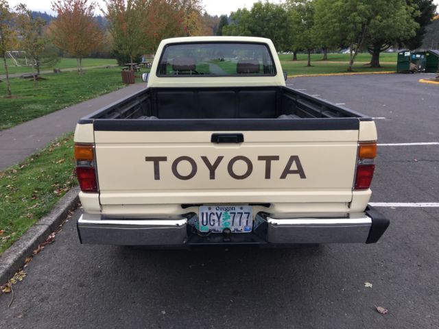 1986 Toyota Pickup Deluxe - photo 9