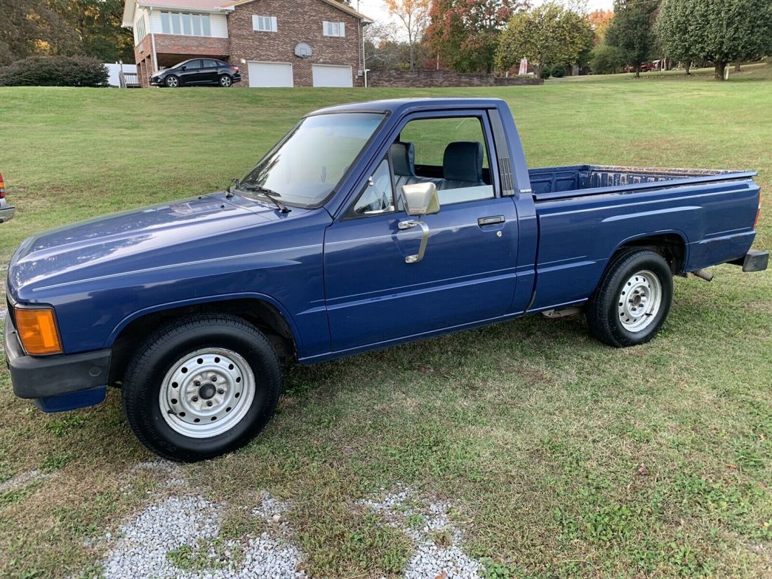 1986 Toyota Pickup 1/2 TON RN50 - photo 2