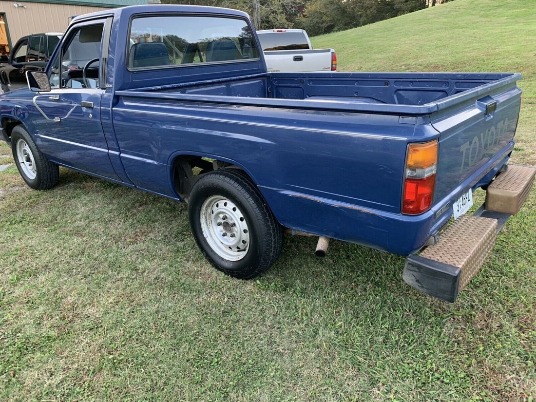 1986 Toyota Pickup 1/2 TON RN50 - photo 3