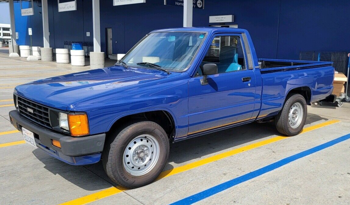 1986 Toyota Pickup Pickup Blue RWD Manual 1/2 TON RN50 1986 Toyota Tacoma 1/2 TON RN50