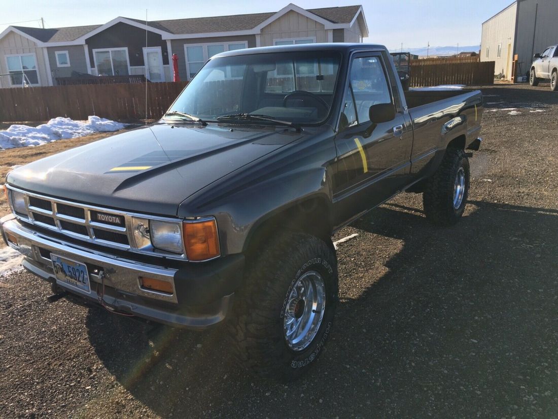 1986 Toyota Pickup RN64 DLX - photo 2