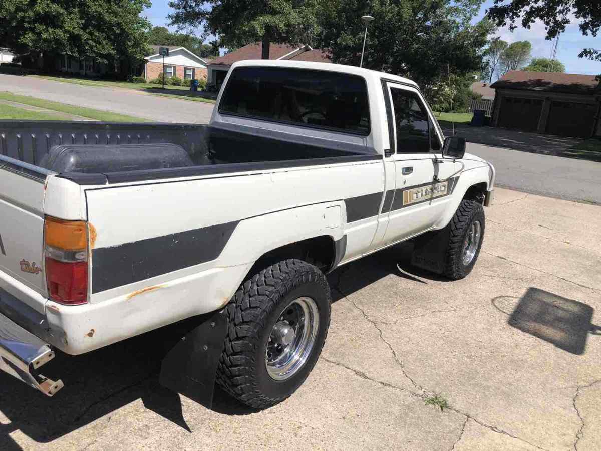 1986 Toyota Pickup TURBO - photo 4