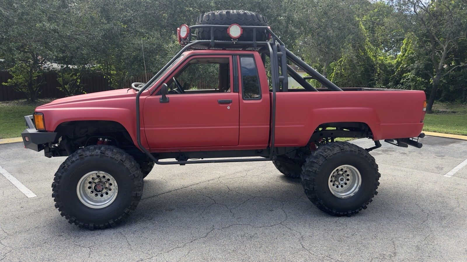 1986 Toyota Pickup XTRACAB RN67 DLX - photo 2