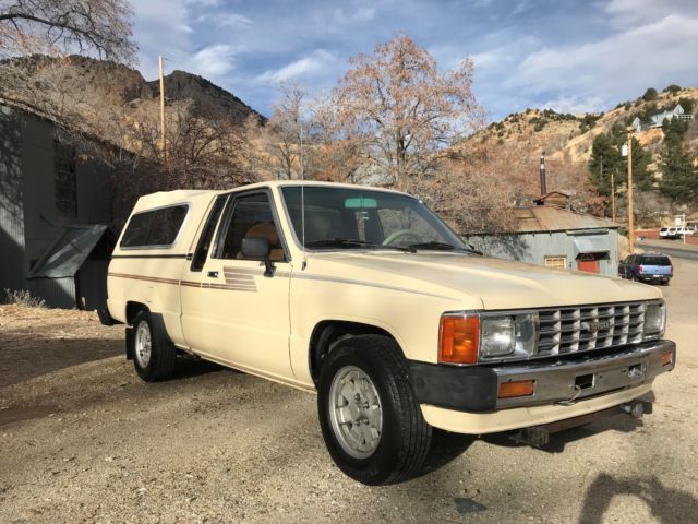 1986 Toyota Pickup SR5 - photo 4
