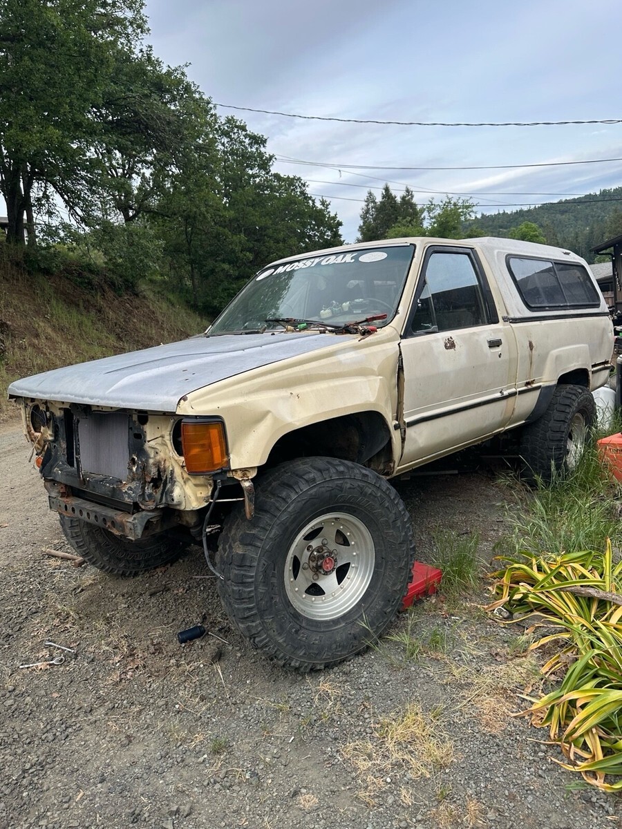 1986 Toyota Pickup SR5 - photo 3