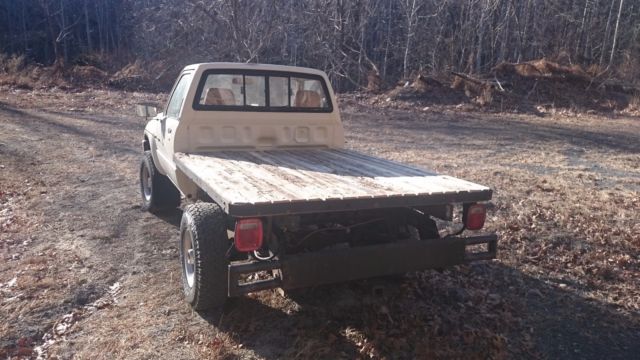 1986 Toyota Pickup Pickup Truck 22R 4x4 - photo 10