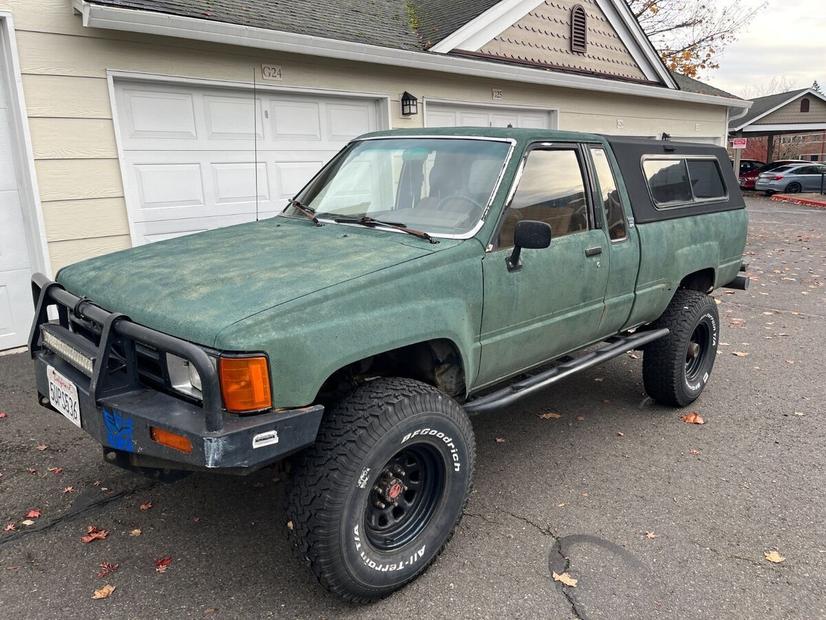 1986 Toyota Pickup - photo 2