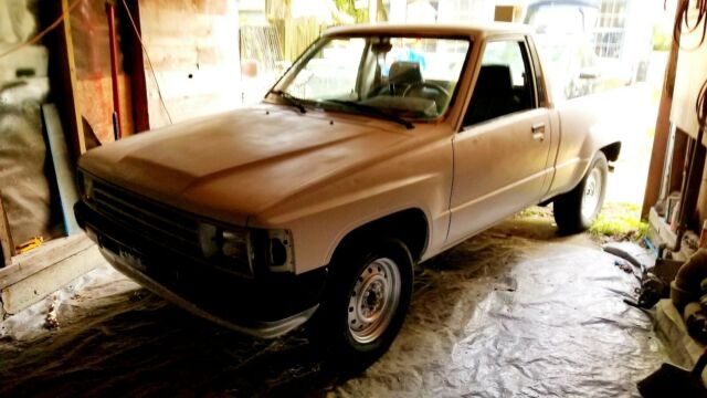 1986 Toyota Regular Cab Pickup 1988 Toyota Tacoma Basic
