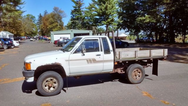 1986 Toyota SR5 - photo 3