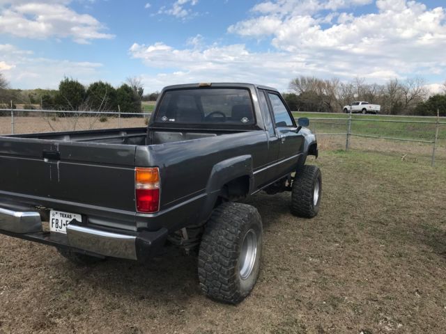 1986 Toyota Pickup - photo 4