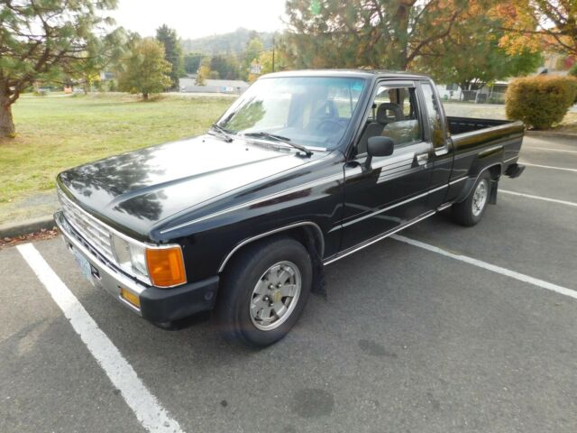 1986 Toyota Pickup SR5 - photo 10