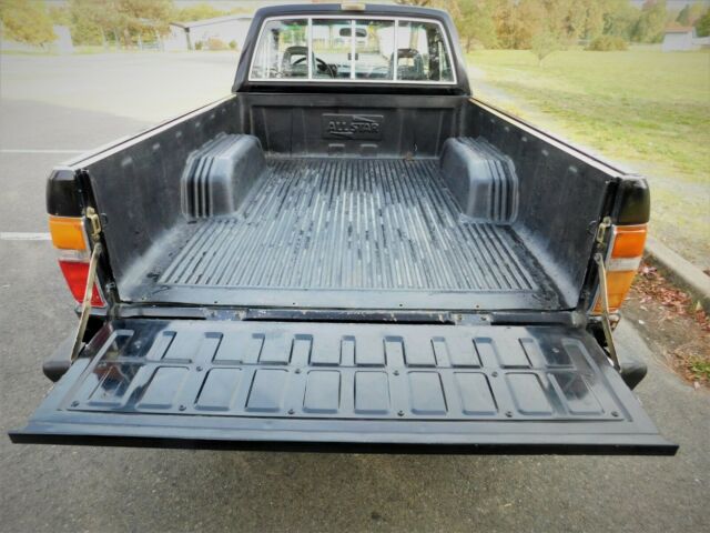 1986 Toyota Pickup SR5 - photo 13