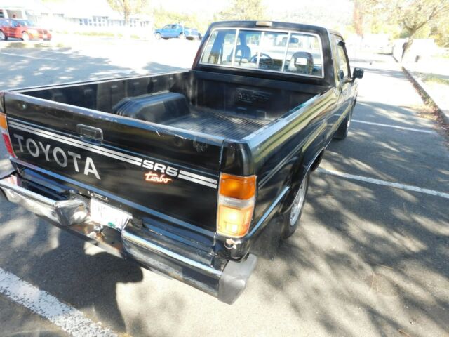 1986 Toyota Pickup SR5 - photo 7