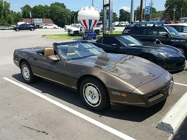 1986 Chevrolet Corvette Indianapolis 500 Pace Car Convertible 2-Door - photo 4