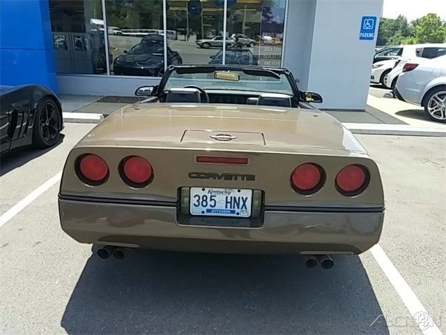 1986 Chevrolet Corvette Indianapolis 500 Pace Car Convertible 2-Door - photo 6