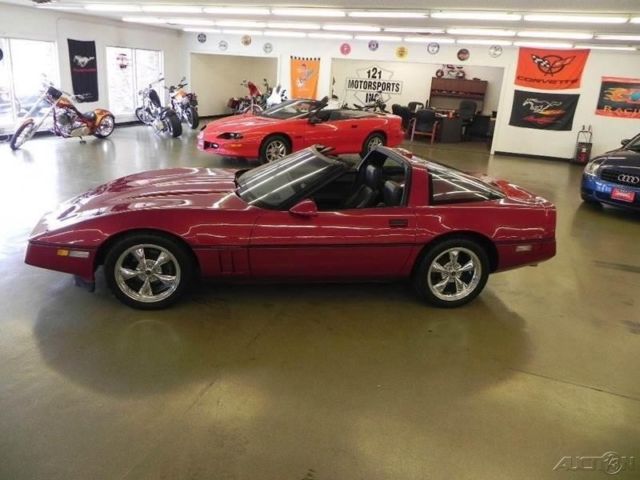 1986 Chevrolet Corvette Base Hatchback 2-Door - photo 10