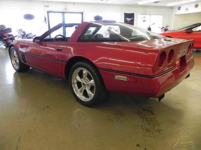 1986 Chevrolet Corvette Base Hatchback 2-Door - photo 11