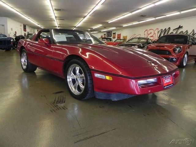1986 Chevrolet Corvette Base Hatchback 2-Door - photo 4