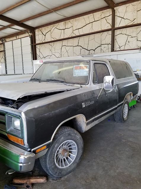 1986 V8 5.9L 360 4x4 1985 Dodge Ramcharger LL