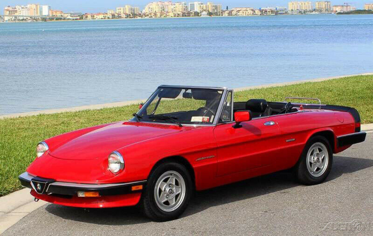 1986 Alfa Romeo Spider Veloce 2dr Convertible - photo 3