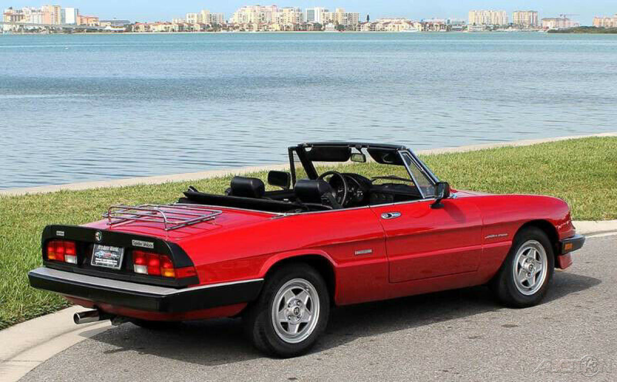 1986 Alfa Romeo Spider Veloce 2dr Convertible - photo 6