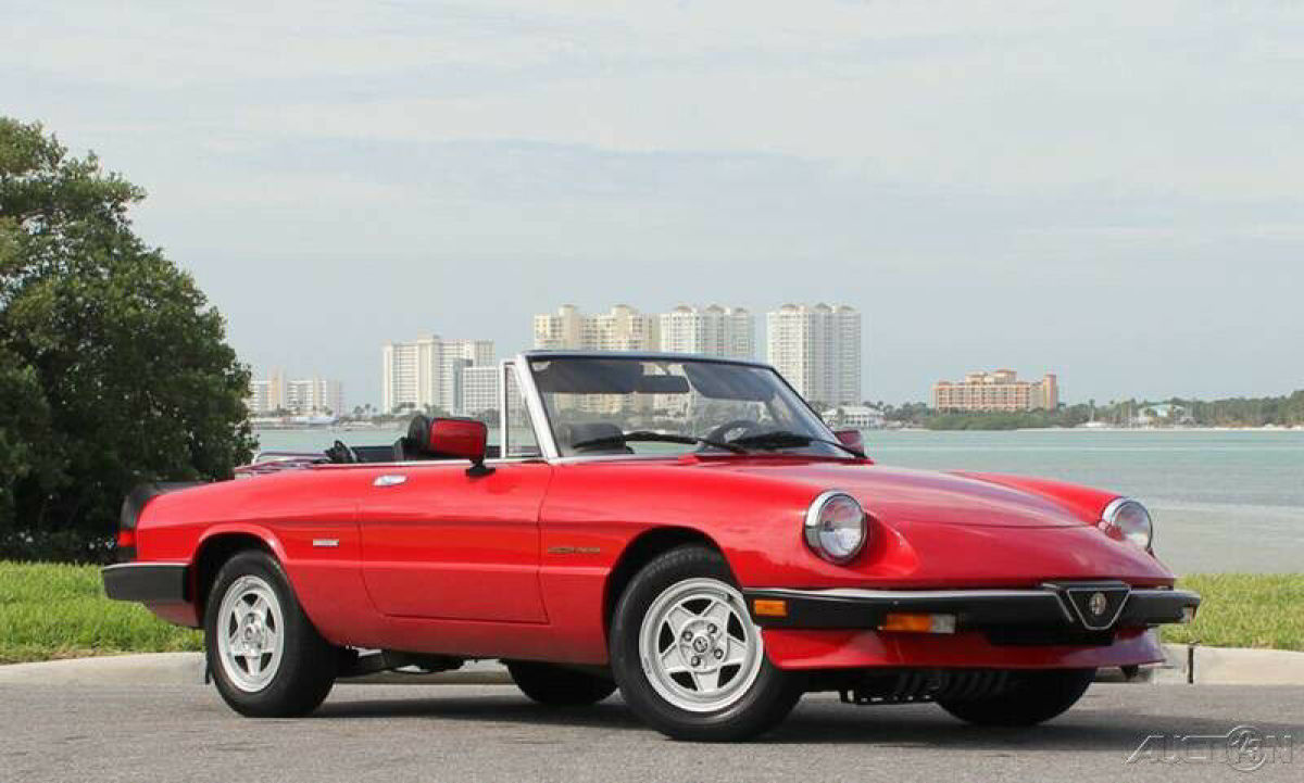 1986 Alfa Romeo Spider Veloce 2dr Convertible - photo 9