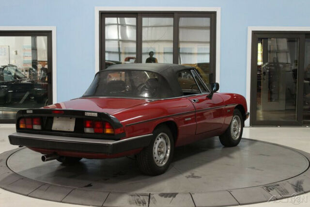 1986 Alfa Romeo Spider Veloce - photo 5
