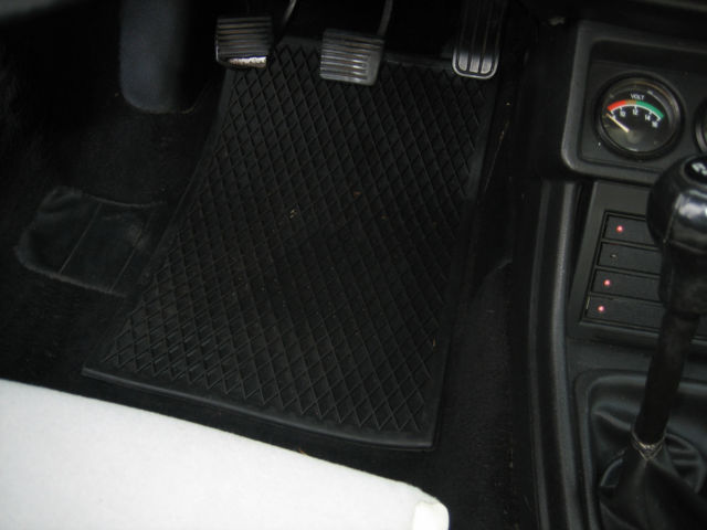 1986 Volkswagen Cabrio base - photo 12
