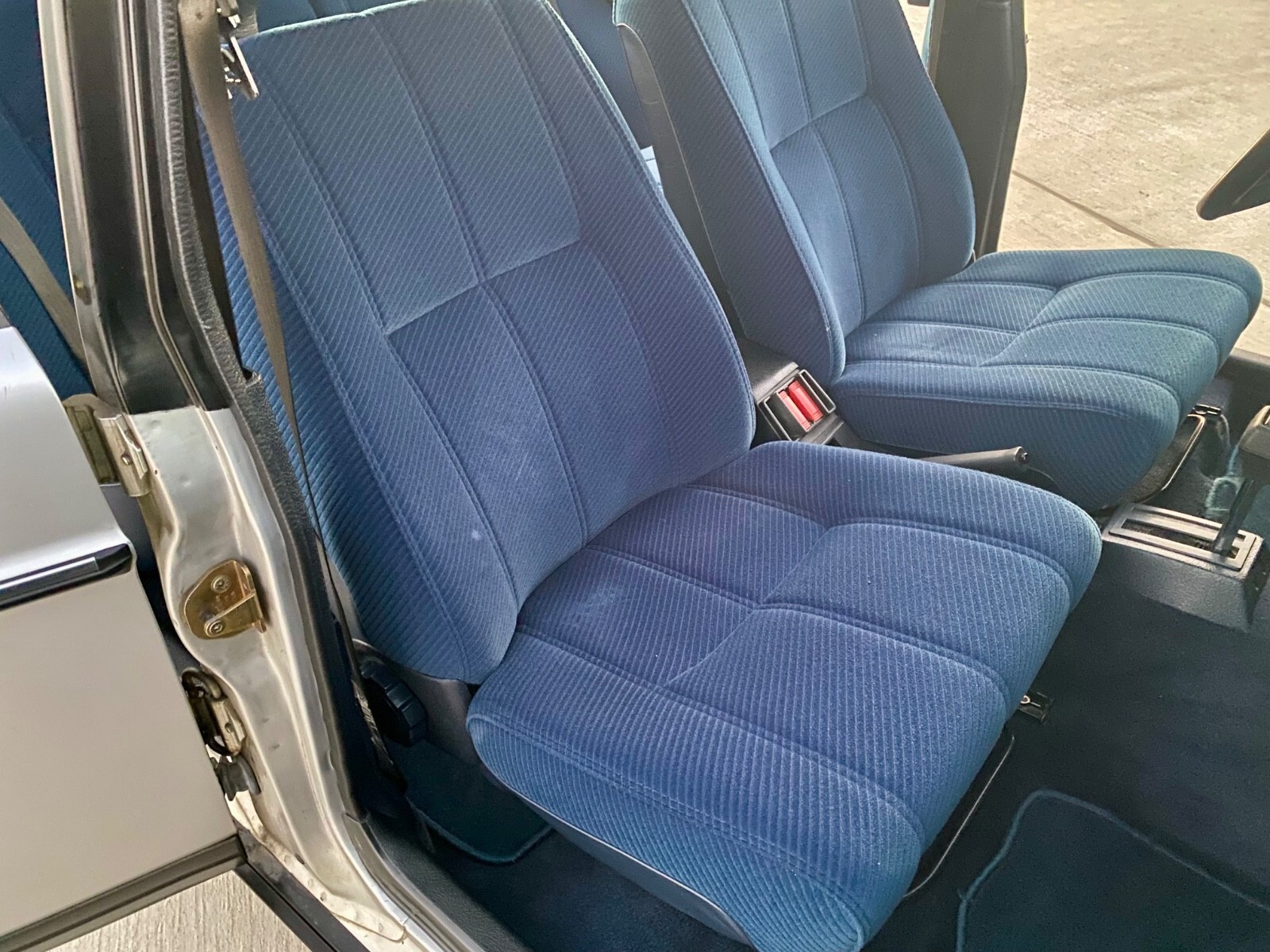 1986 Volvo 240 - photo 13