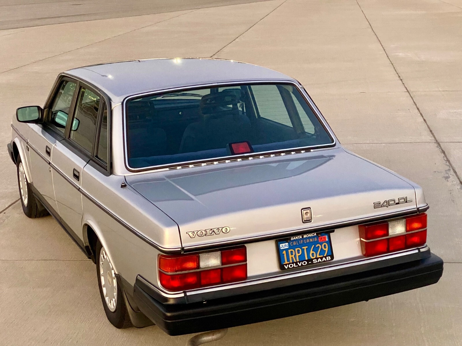 1986 Volvo 240 - photo 9